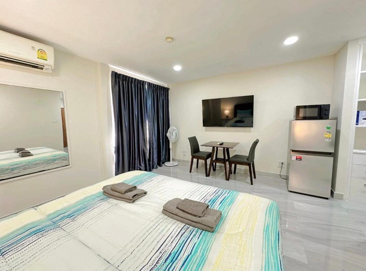 Studio Apartment Diana Estate Condominium Патая Екстериор снимка